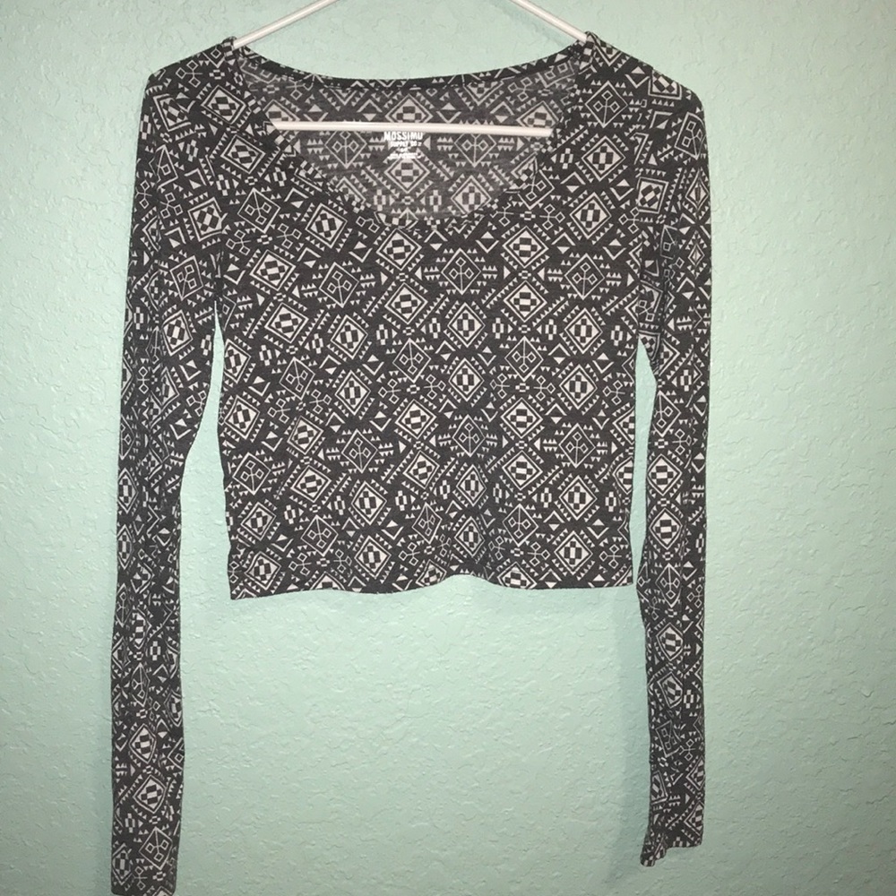 long sleeve crop top